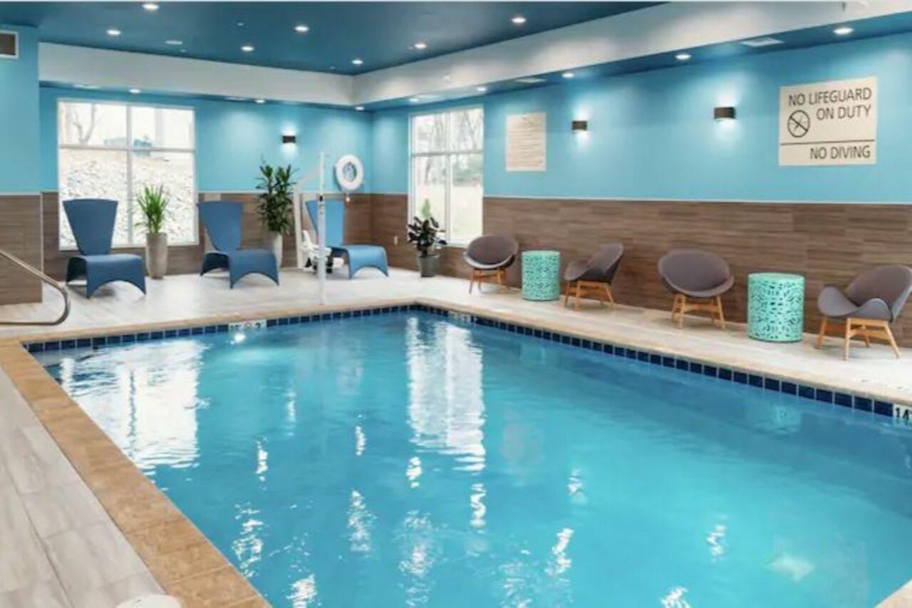 Hampton Inn & Suites Pekin Eksteriør bilde